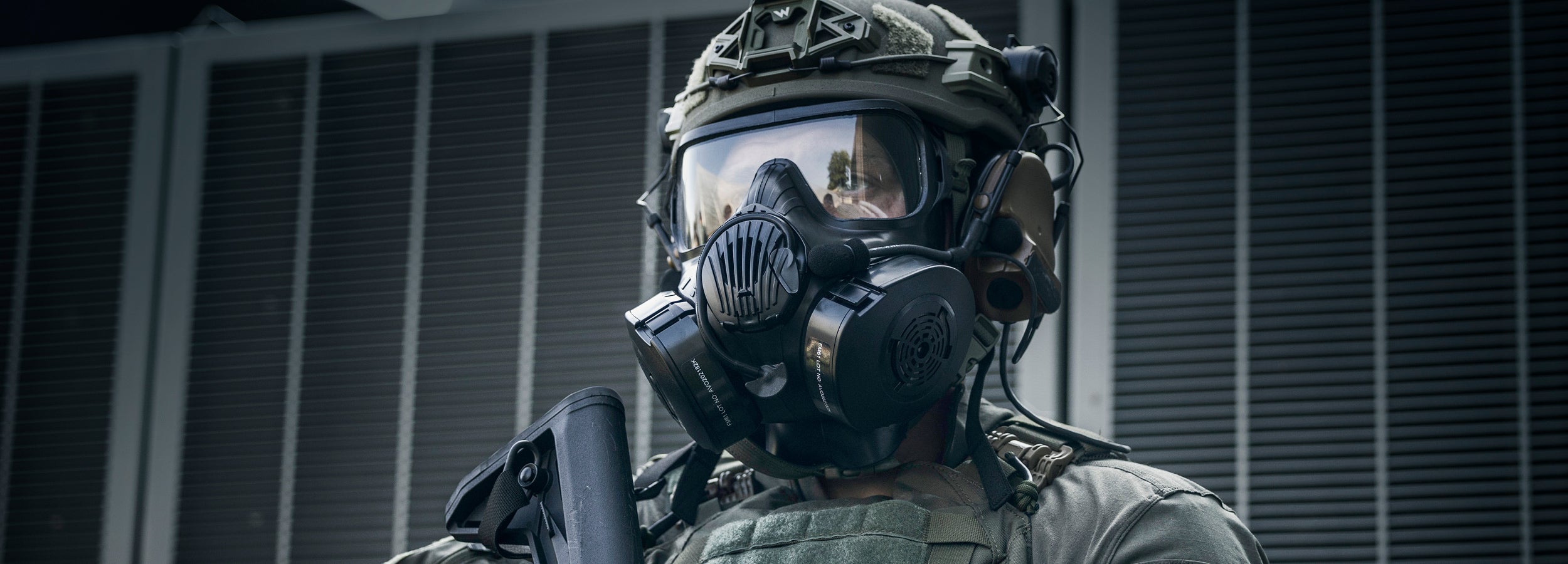Avon FM12 Gas Mask – KommandoStore